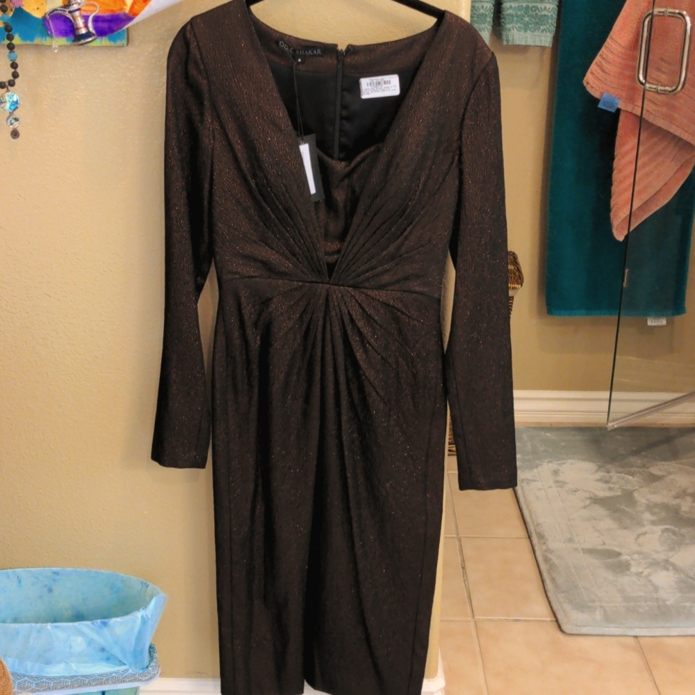 Formal dress brand new  size 4